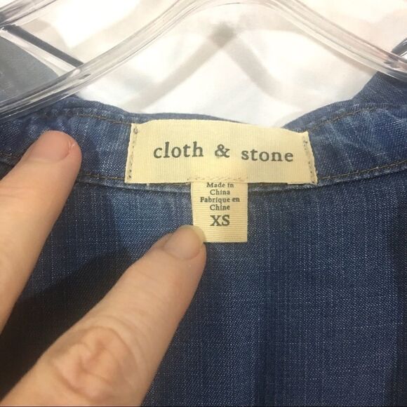 Cloth and stone denim look tunic laced neck top XS - Picture 3 of 5